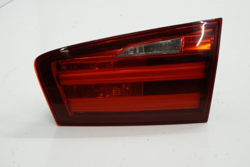 BMW 5 F11 11R Права лампа Задня лампа в клапті 7203228