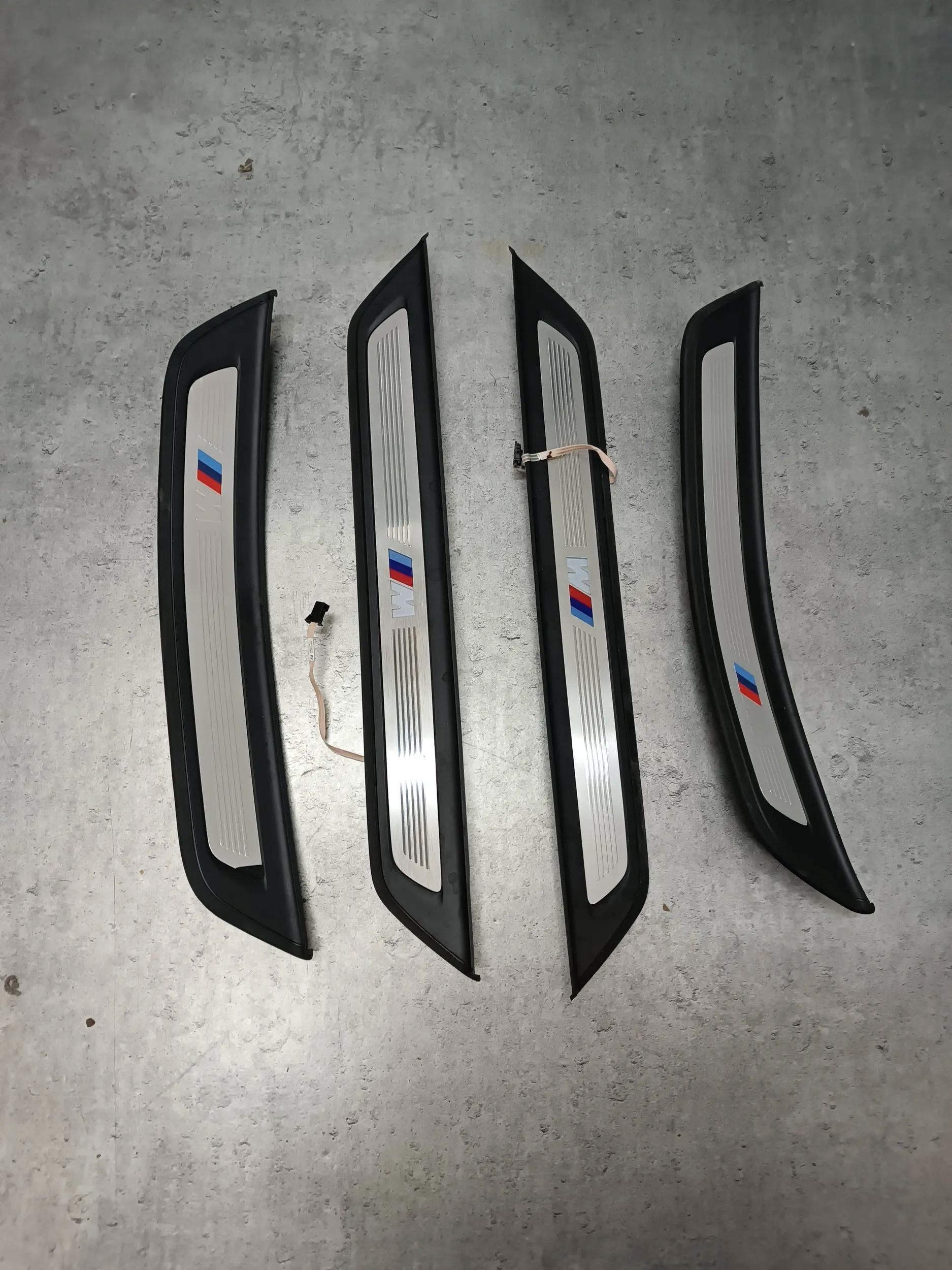 8061056 - BMW 5 G30 молдинги порога M пакет LED