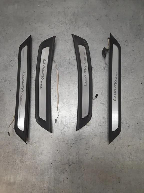 7405773 7390216 - BMW 5 G30 педаль порога luxury