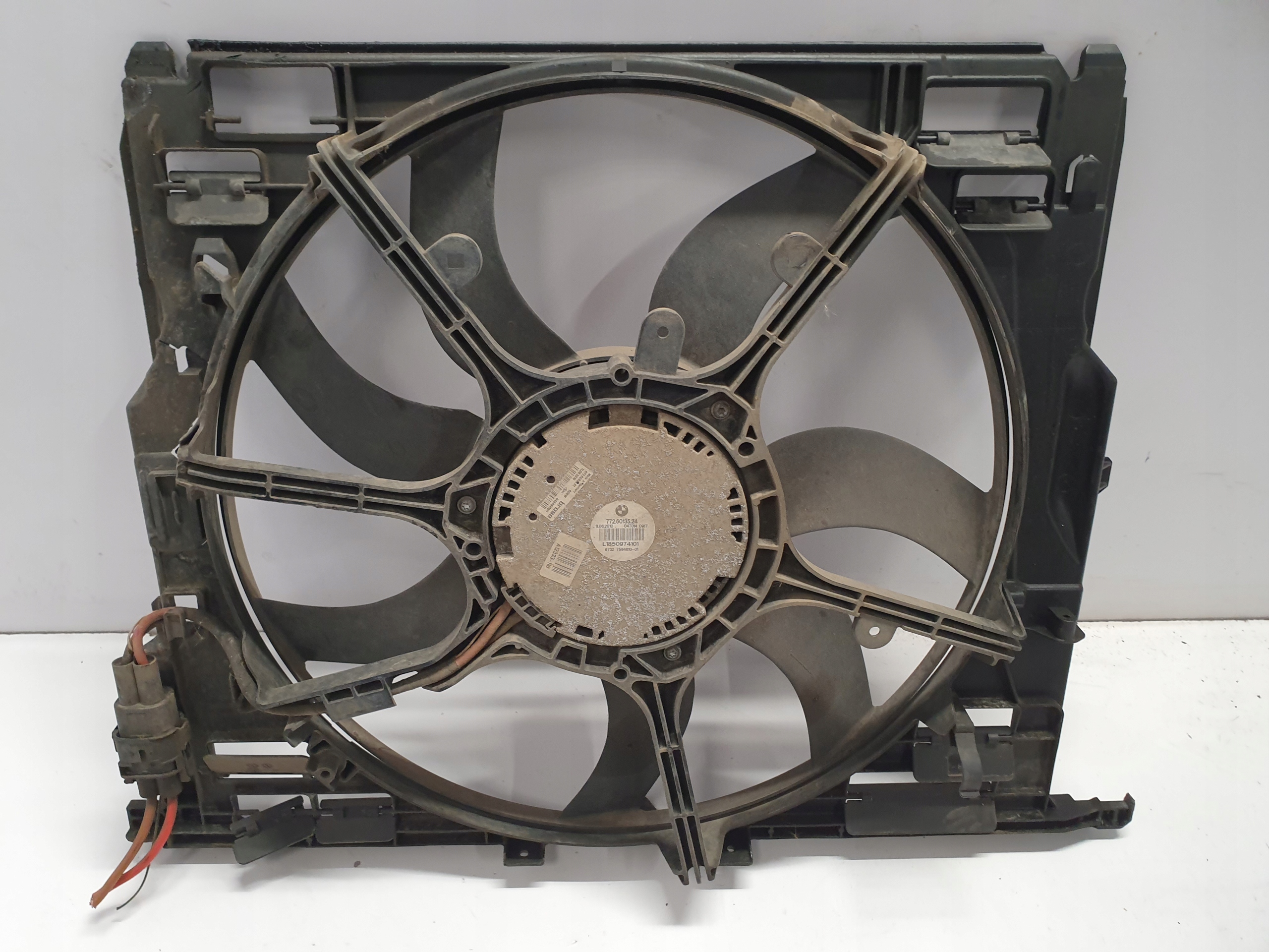 BMW 5 GT F07 вентилятор радиатора 3.0 D 7594610