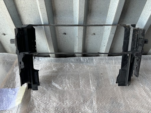 BMW 5 ОСНОВА КРЕПЛЕННЯ РАДІАТОРА 17227594742