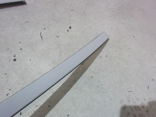 BMW 6 F06 GRAN рейка крыши правая MINERALWEISS A96 белый 51137327970