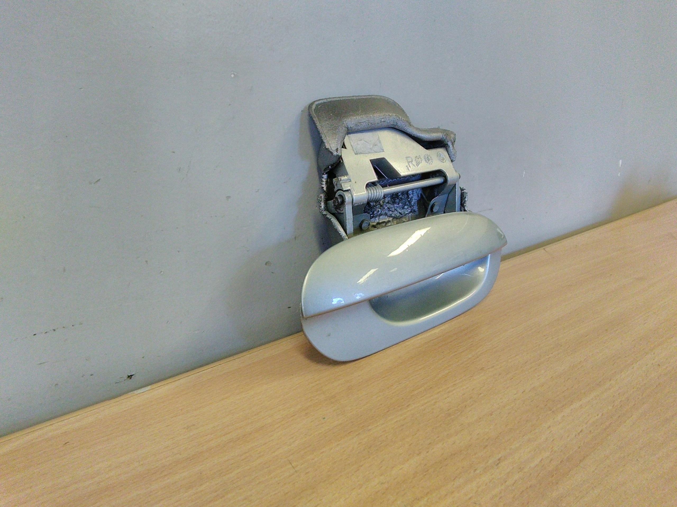 BMW 7 E38 зовнішня ручка дверей задня права