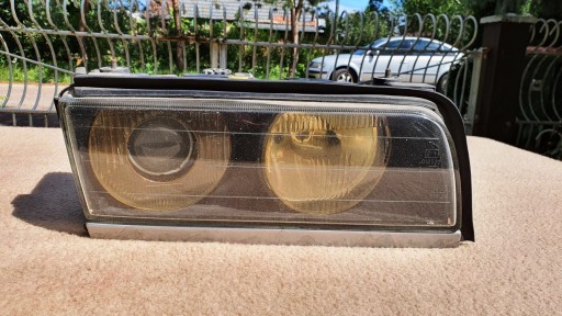 BMW 7 E38 ксенон правий SCHEINWERFER RECHTS ксеноновий комплект 0301043274 83762709