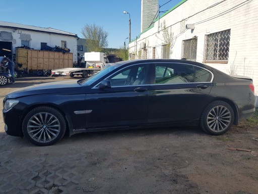 Bmw 7 f01 f02 левая задняя задняя дверь