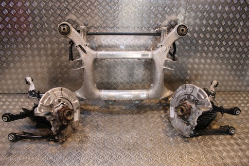 6883918 6861135 - Bmw 7 g11 g12 bame stuples задние стены 14,855 км