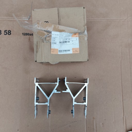 7357215 - BMW 7 G11 G12 G15 G30 G31 G32 Кріплення радіатора