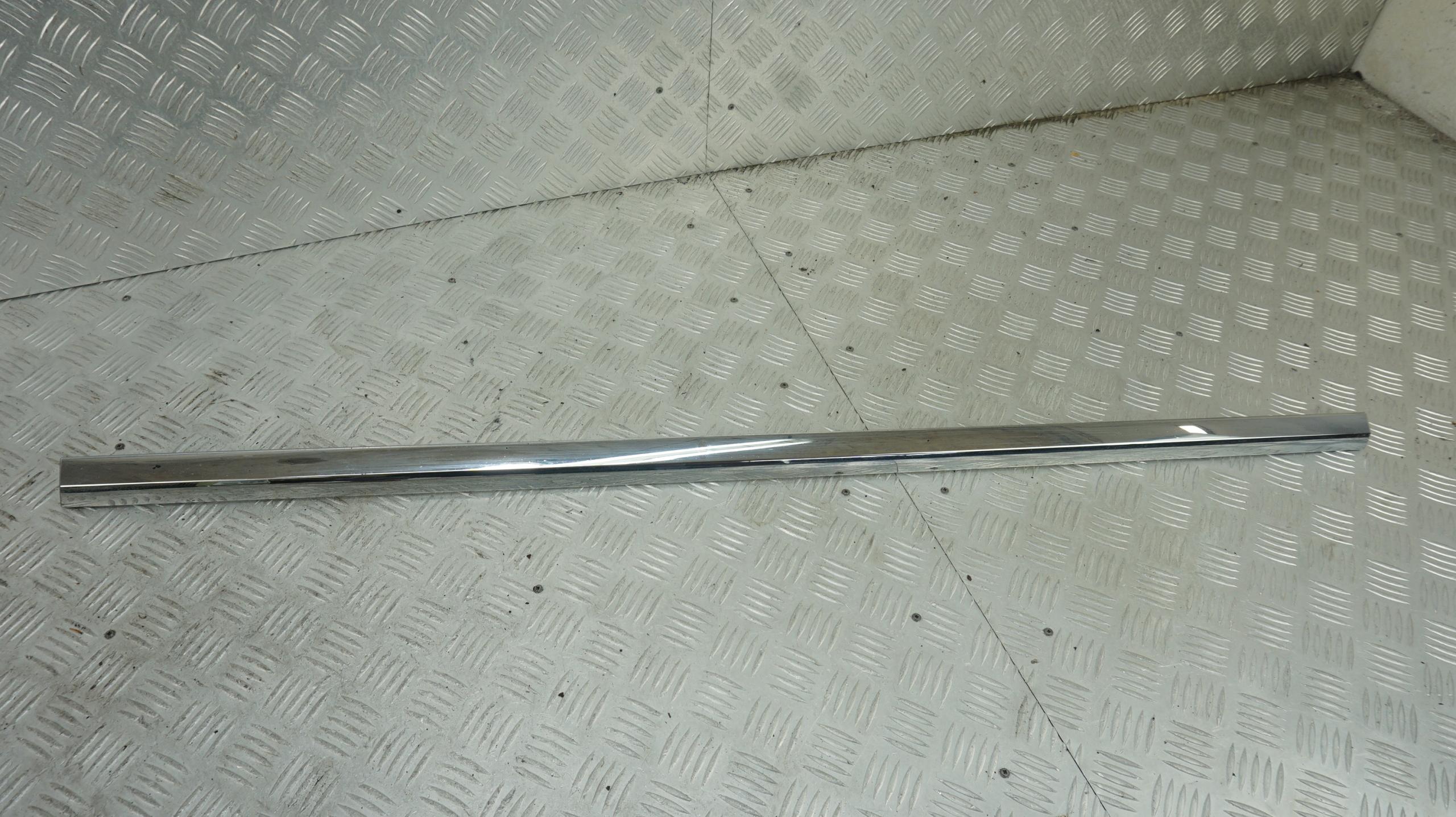 BMW 7 G11 декоративная накладка двери П 7364352