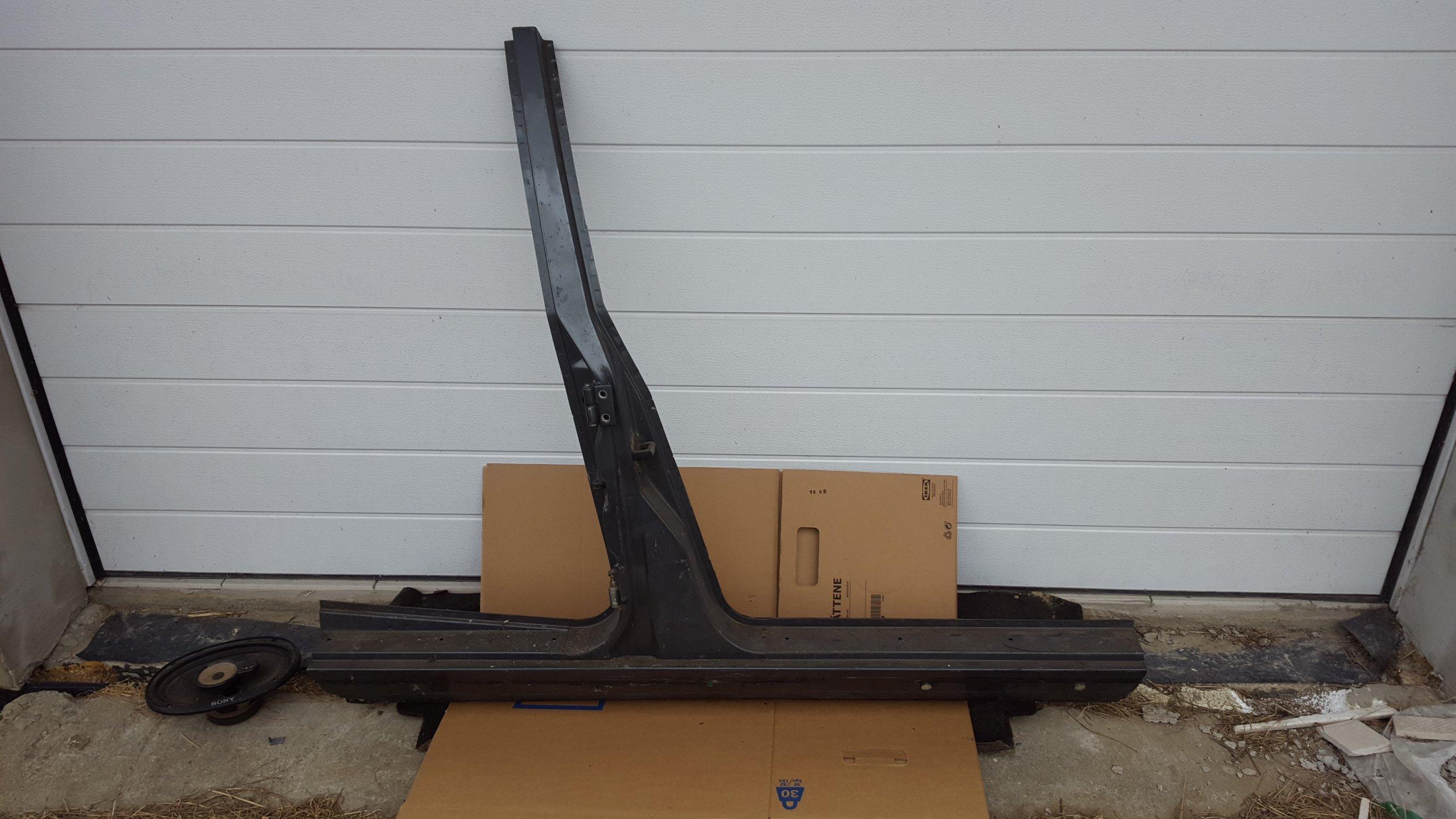 BMW E30 правый порог плюс стойка версия 4D в-ва