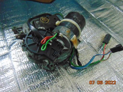 8353576 - BMW E36 кабриолет двигатель моторный привод зам-ОТВ крыши