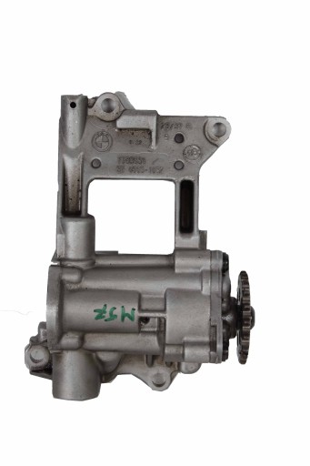 BMW E39 E60 E61 525d 530d M57 масляний насос 7789838