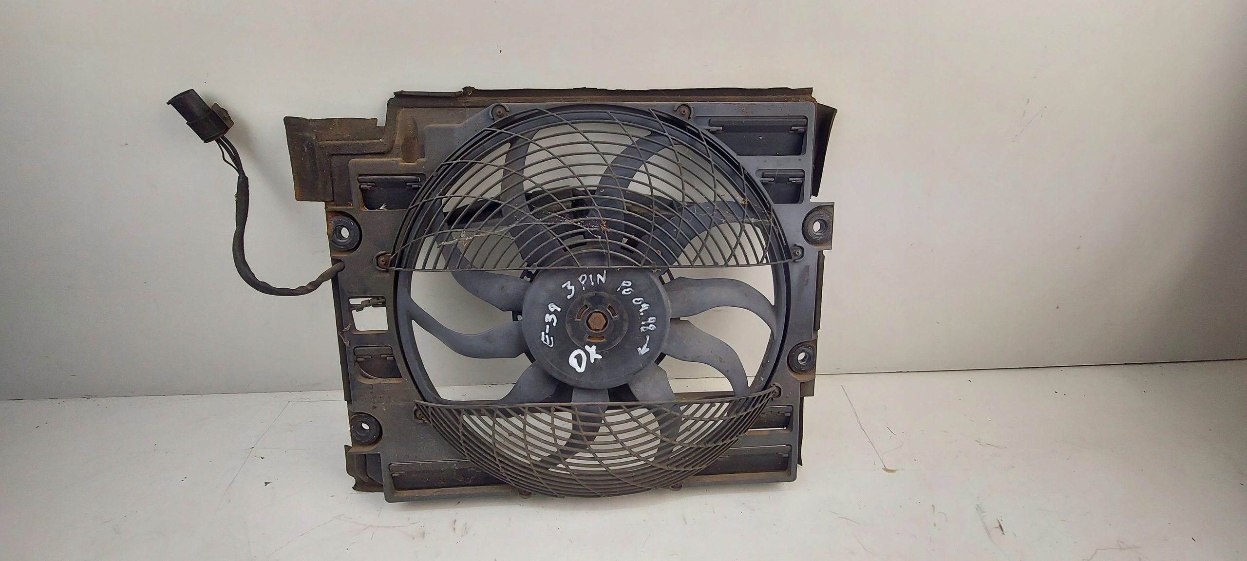 BMW E39 вентилятор кондиционера 3 PIN ORI 6921946