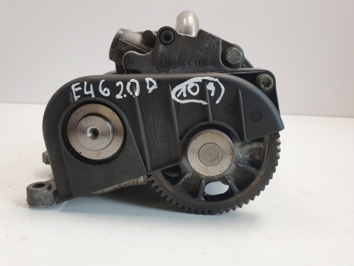 BMW E46 2.0 D масляний насос 7787504