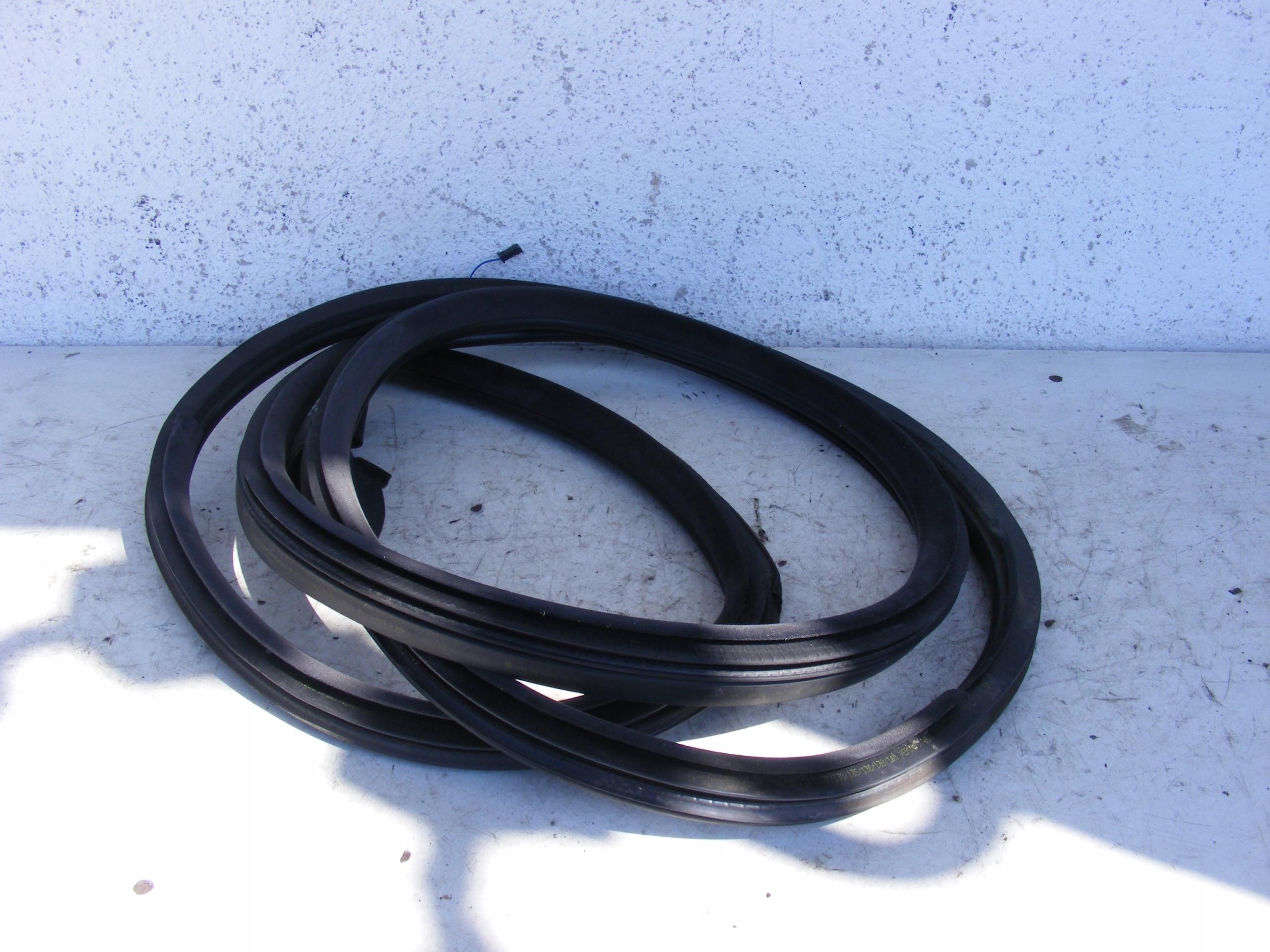 BMW E46 купе праве ущільнення кузова двері