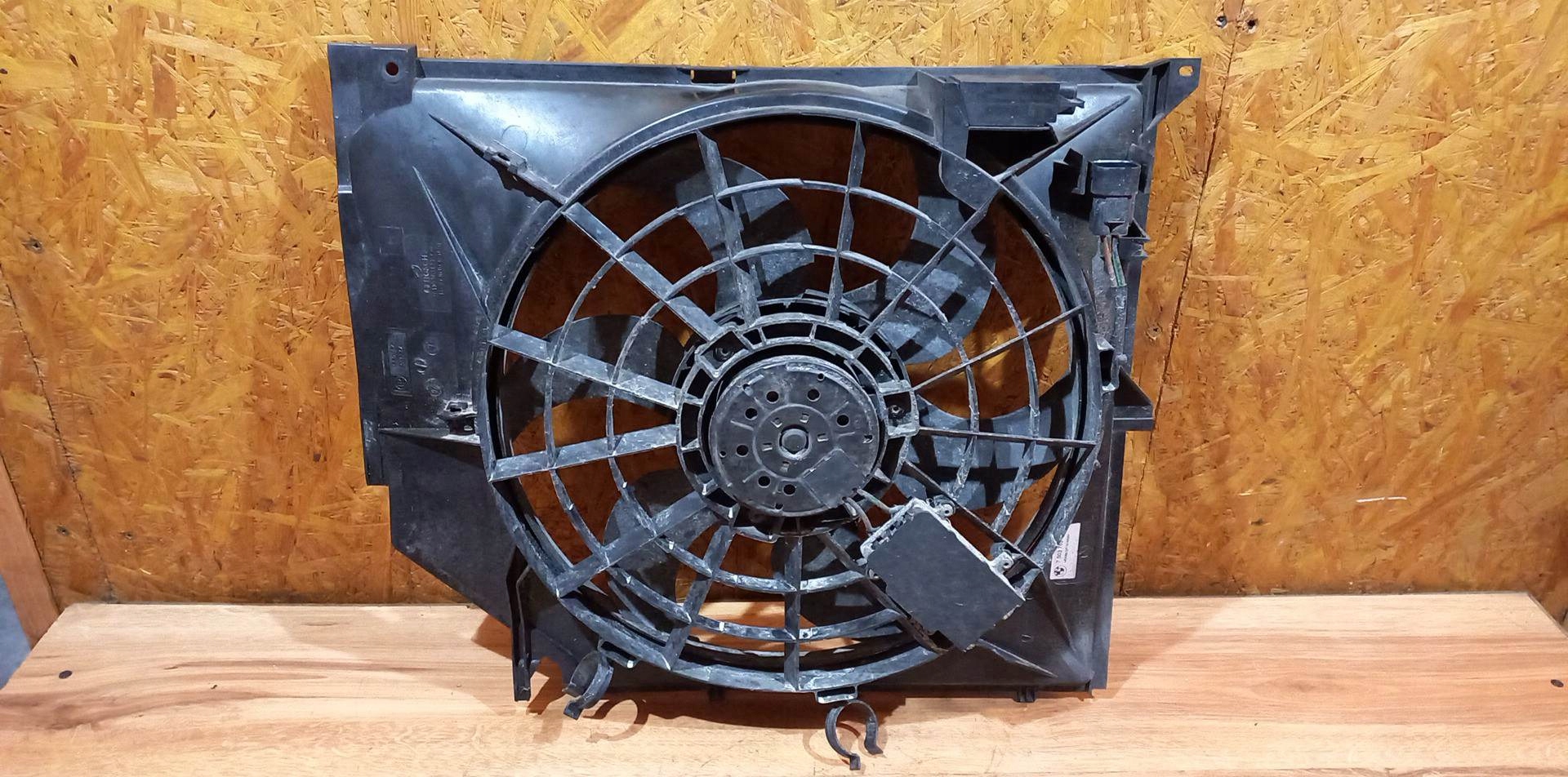7503762 - BMW E46 M43 вентилятор радиатора корпус в сборе
