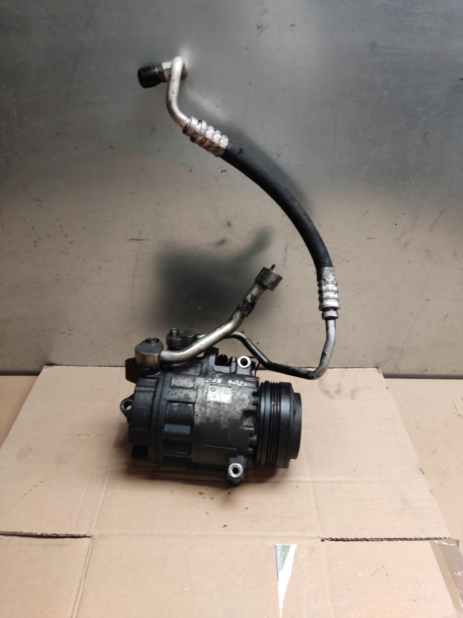 BMW E53 X5 lift 3.0 6918000 компрессор кондиционера