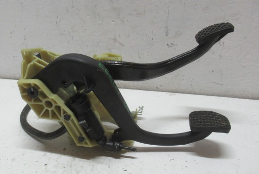 BMW E60 3.0 LCI 08R педаль тормоза сцепления 6778825