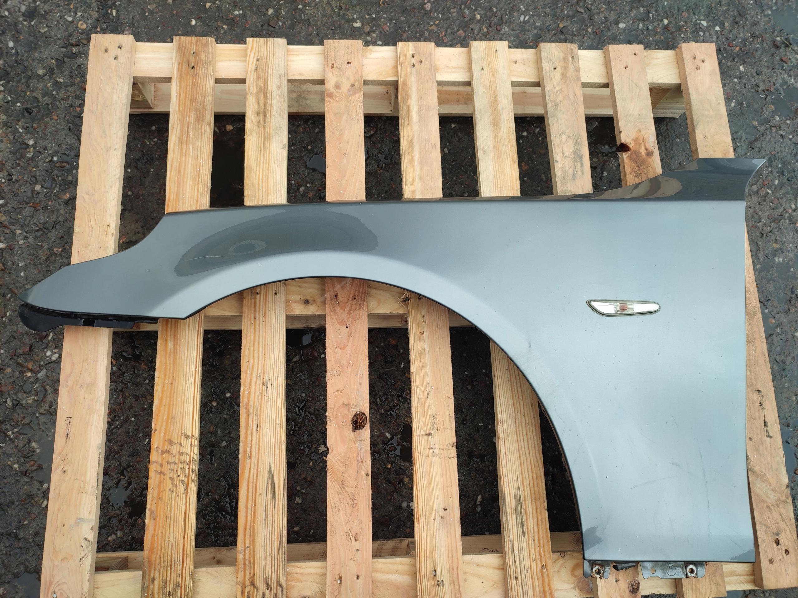 BMW E60 E61 левое крыло A52 SPACEGRAU