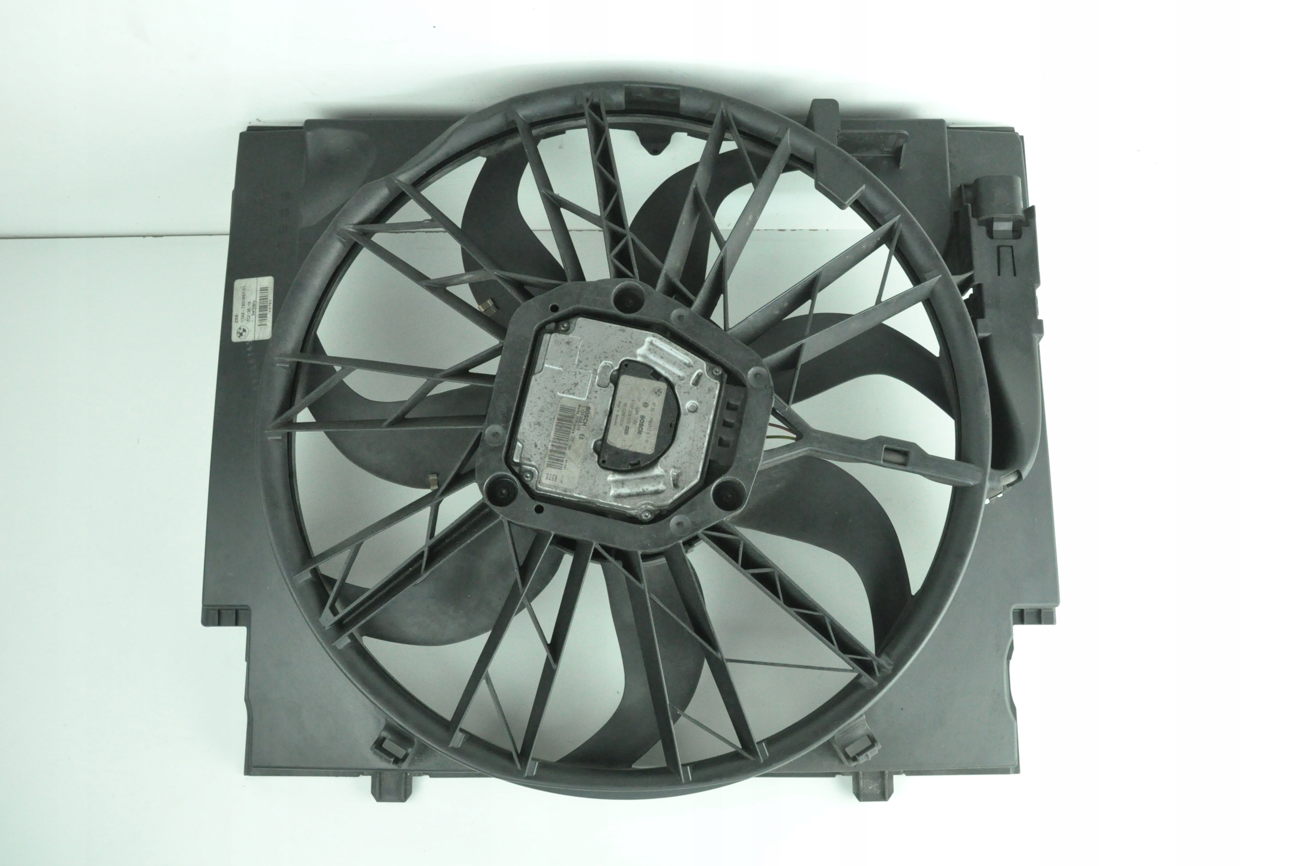 BMW E60 E61 вентилятор кондиционера 600W 7801657