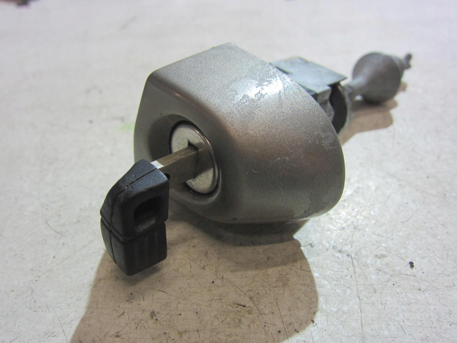 BMW E70 X5 A53 замок ключ вставка двери 7187881