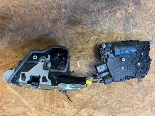 BMW E70 замок двери левый передний 7167579