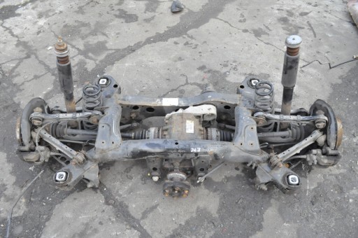 Bmw e81 2,0d подвеска задняя луча + половина + мост 7598855 3.07