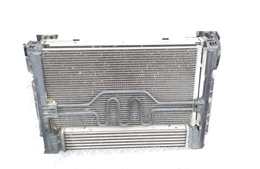 1.8D M47N - BMW E81 E87 E90 2.0D РАДІАТОР ВОДЯНОГО ІНТЕРКУЛЕРА
