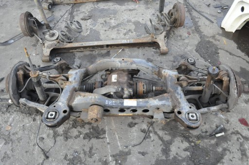 3.15 - Bmw e82 2.0d підвіска задня мережа 7572804 3,15 напівгалоги +клеми