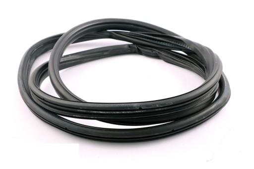 3331677 - BMW E83 ущільнювач задніх дверей правий лівий задній