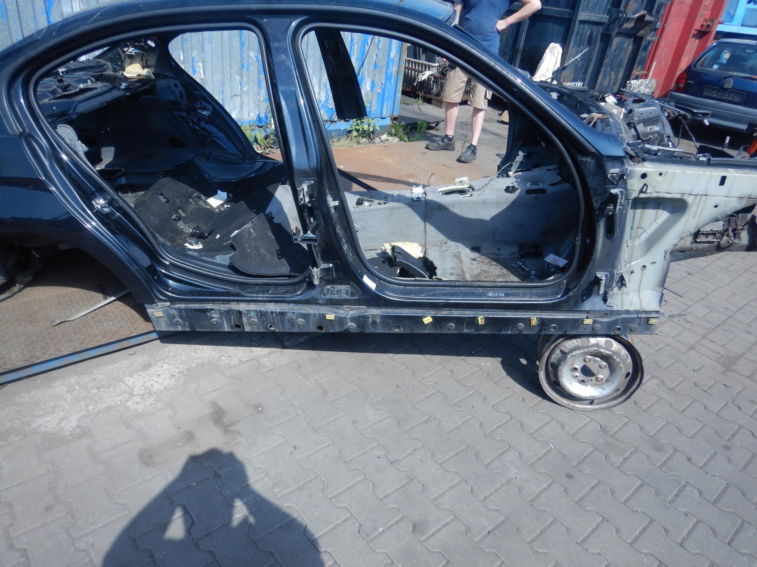 BMW E90 04-порог правая центральная стойка четверть