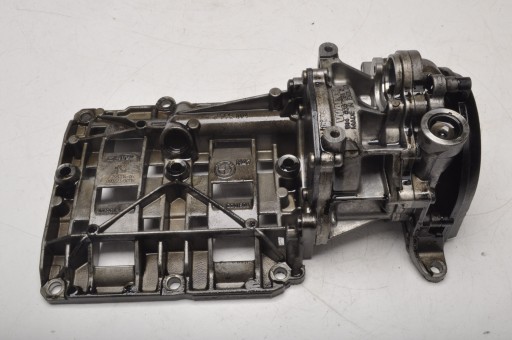 9140307540 - BMW E90 E91 2.0 D масляний насос 7798014