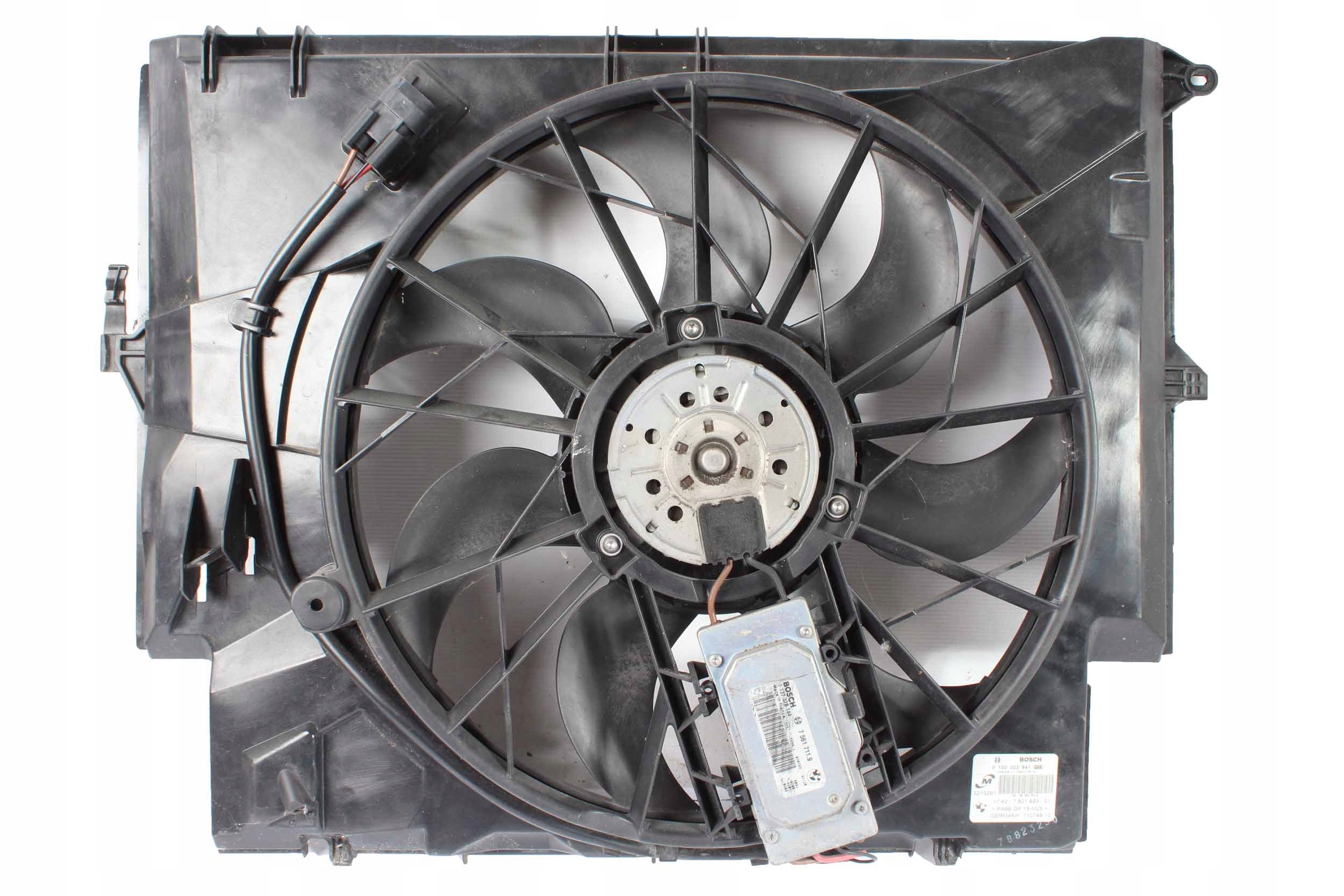 7801993 - BMW E90 E91 E92 318d 320d N47 вентилятор радіатора