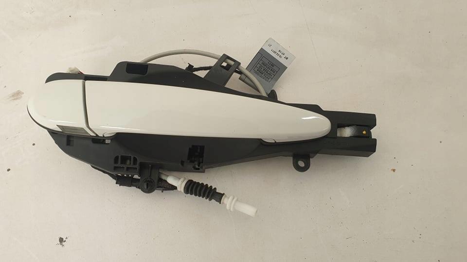 BMW E92 дверная ручка кассета левая передняя 140107-10