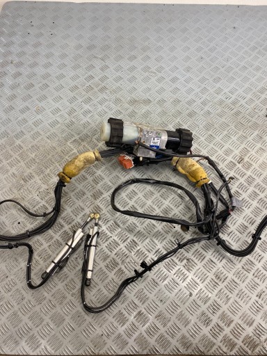 ГІДРАВЛІЧНИЙ НАСОС BMW E93 7128780