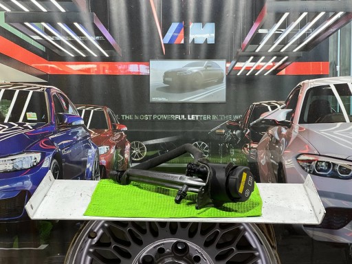 2284285 - BMW F01 F02 F06 F07 F10 F11 наполнитель заливной патрубок 7591692 бесплатная доставка