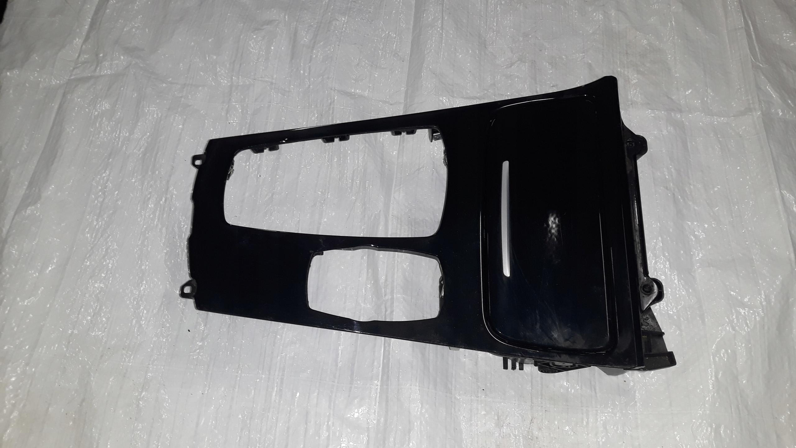 9142166 - BMW F07 GT декоративная планка декоративная панель туннеля