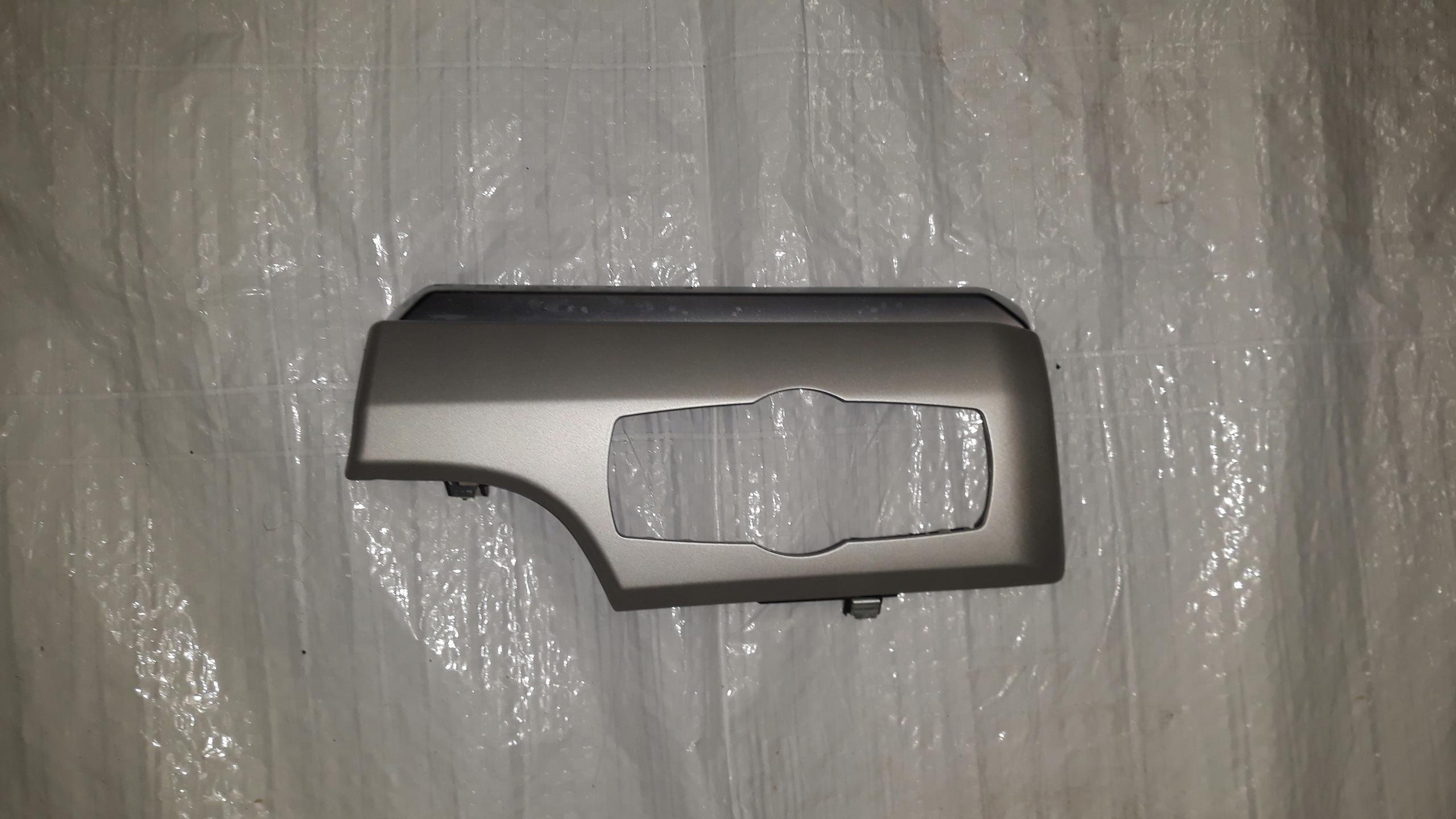 9142549 - BMW F07 GT декоративная планка серебристая