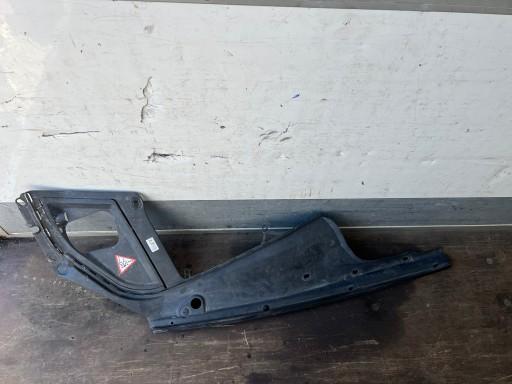 176/136 - BMW F10 F11 брызговик левый передний 7019803