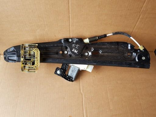 BMW F10 F11 стеклоподъемник задний правый 7182122 мох