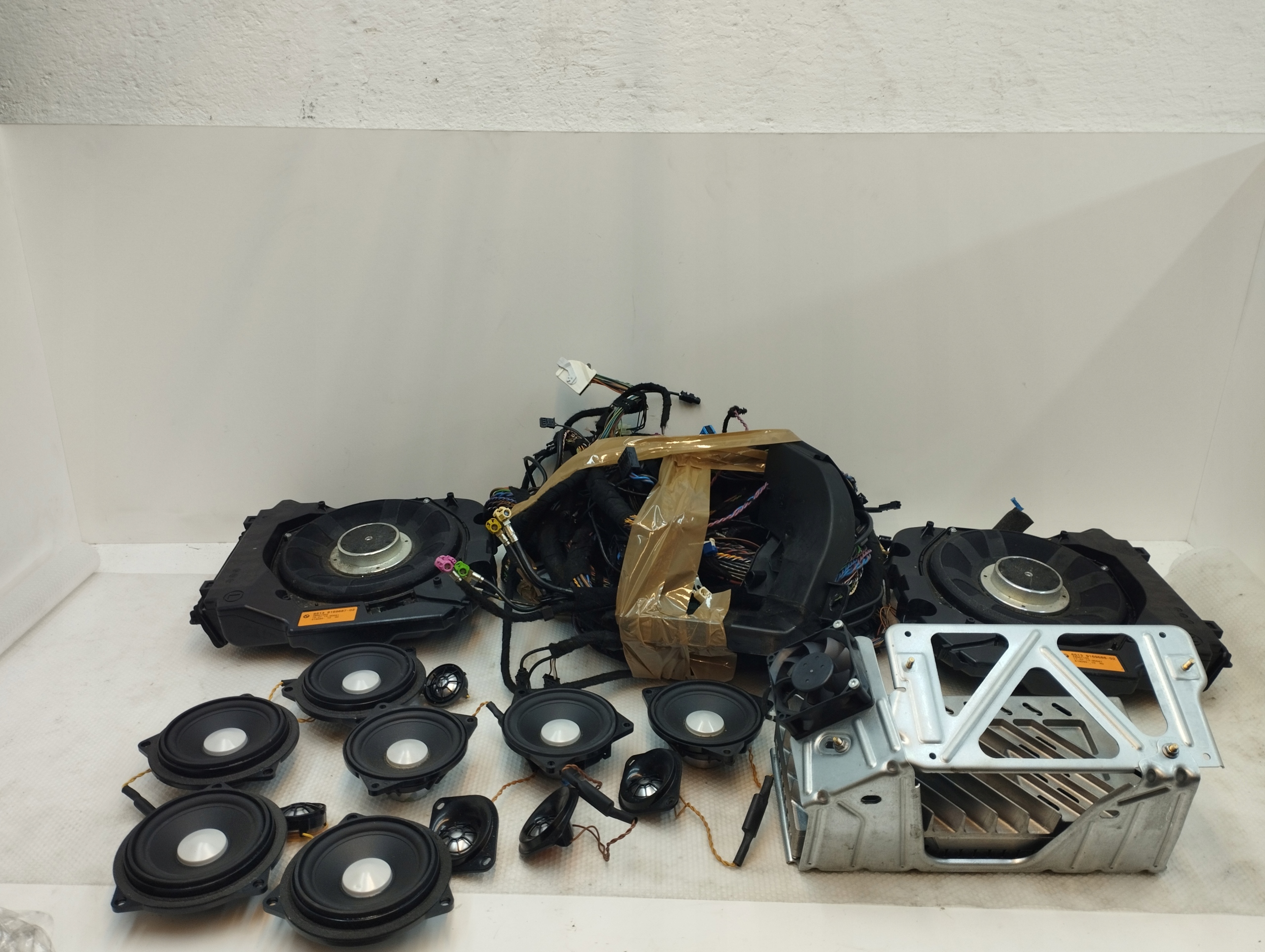 BMW F10 громкоговорители усилитель HARMAN KARDON 9320144