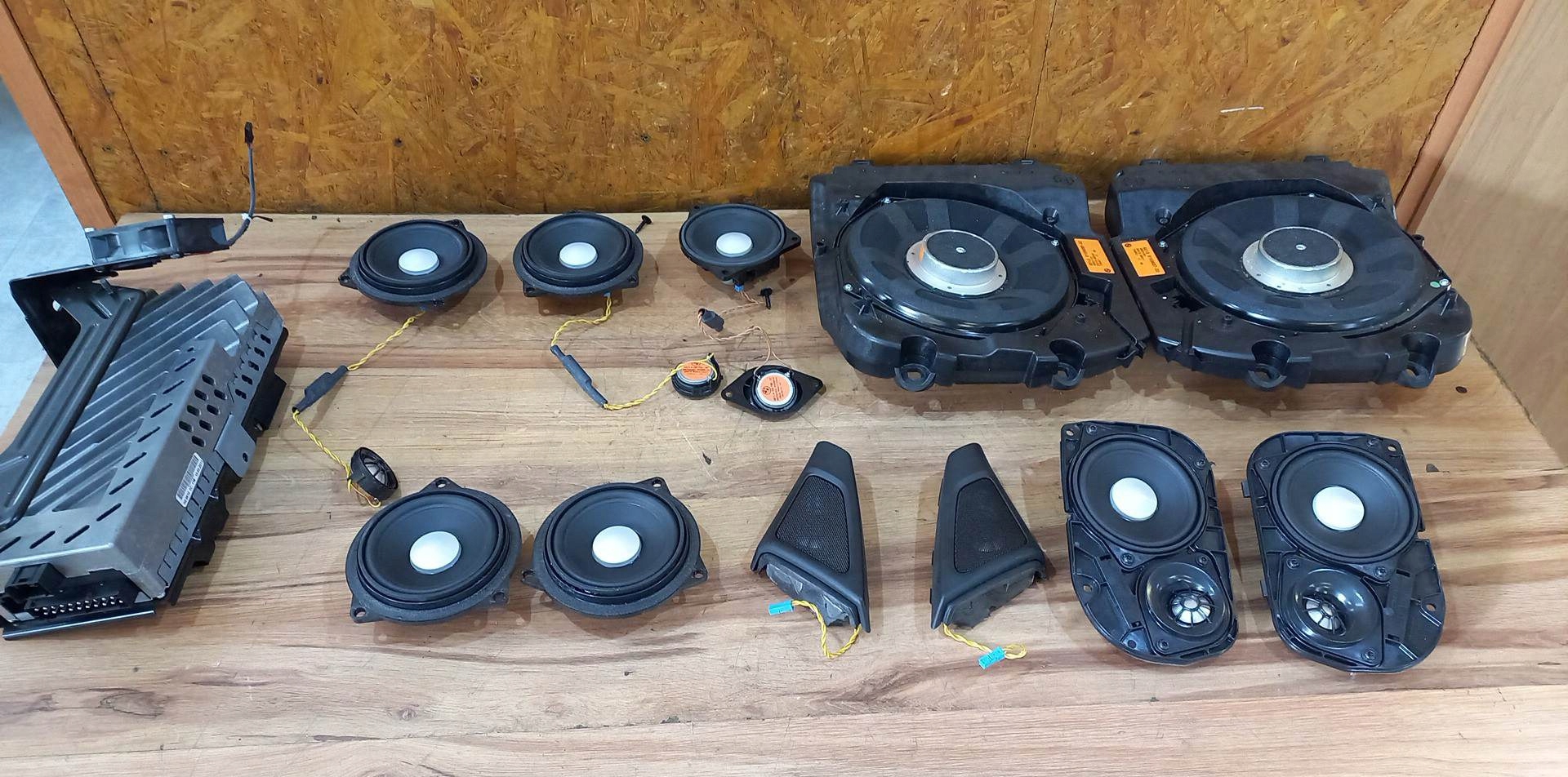 9275719 - BMW F11 громкоговорители усилитель пучка Harmann HIFI