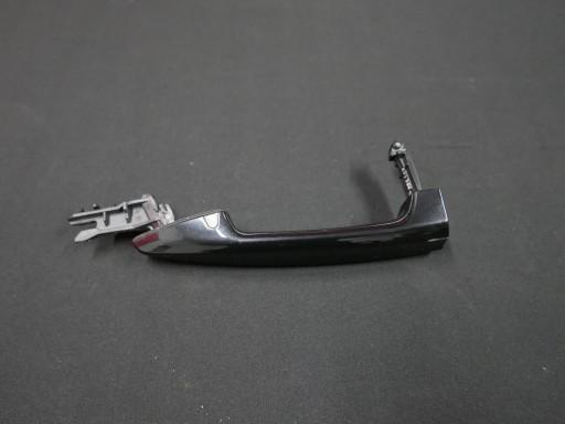 7396308 - BMW F15 F39 F48 ручка дверей права передня SCHWARZ