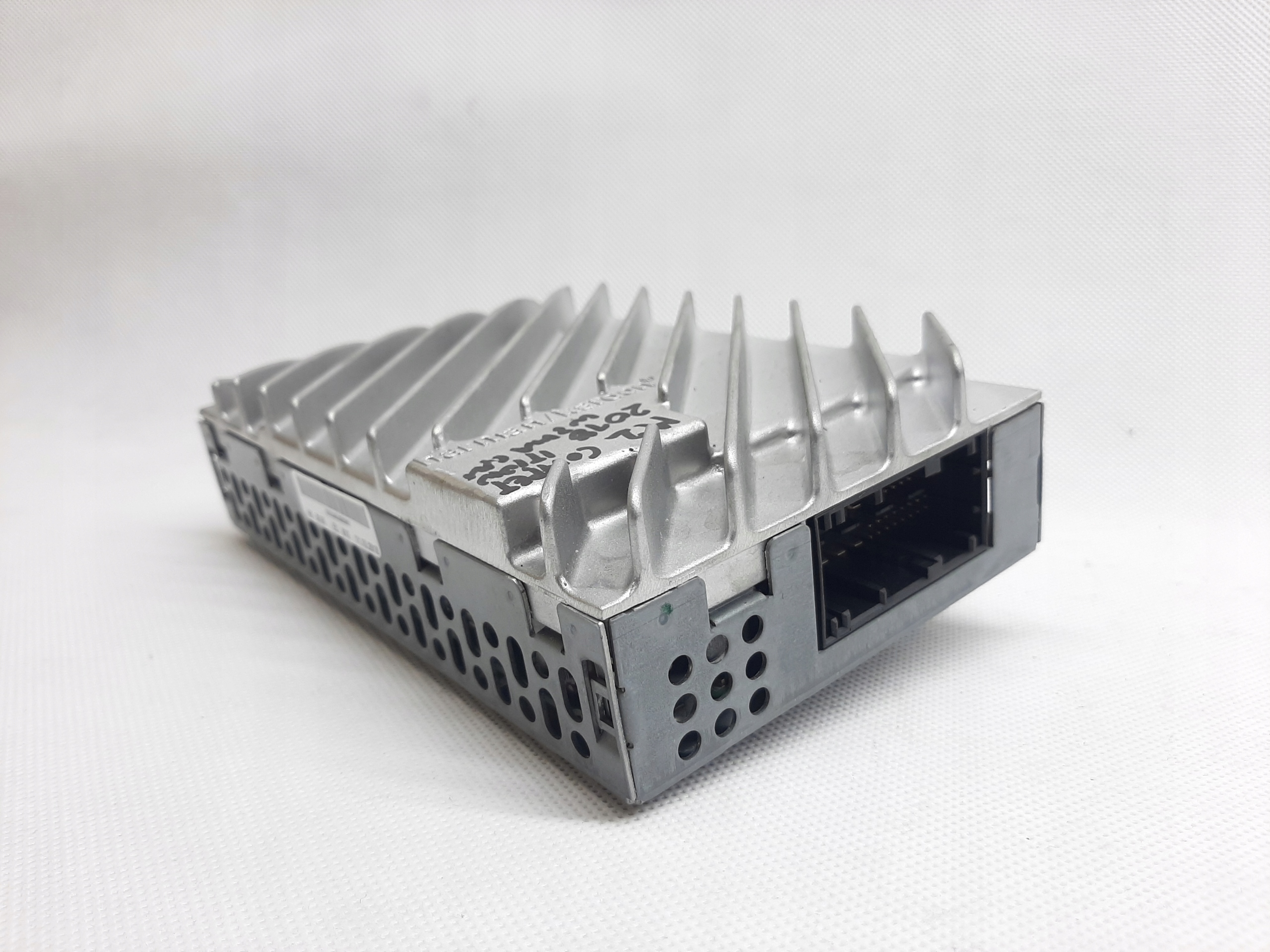 BMW f20n F22 m2 підсилювач звуку HARMAN 6846905