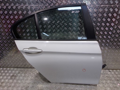 Bmw f30 двери права лівальна закриття різні кольори