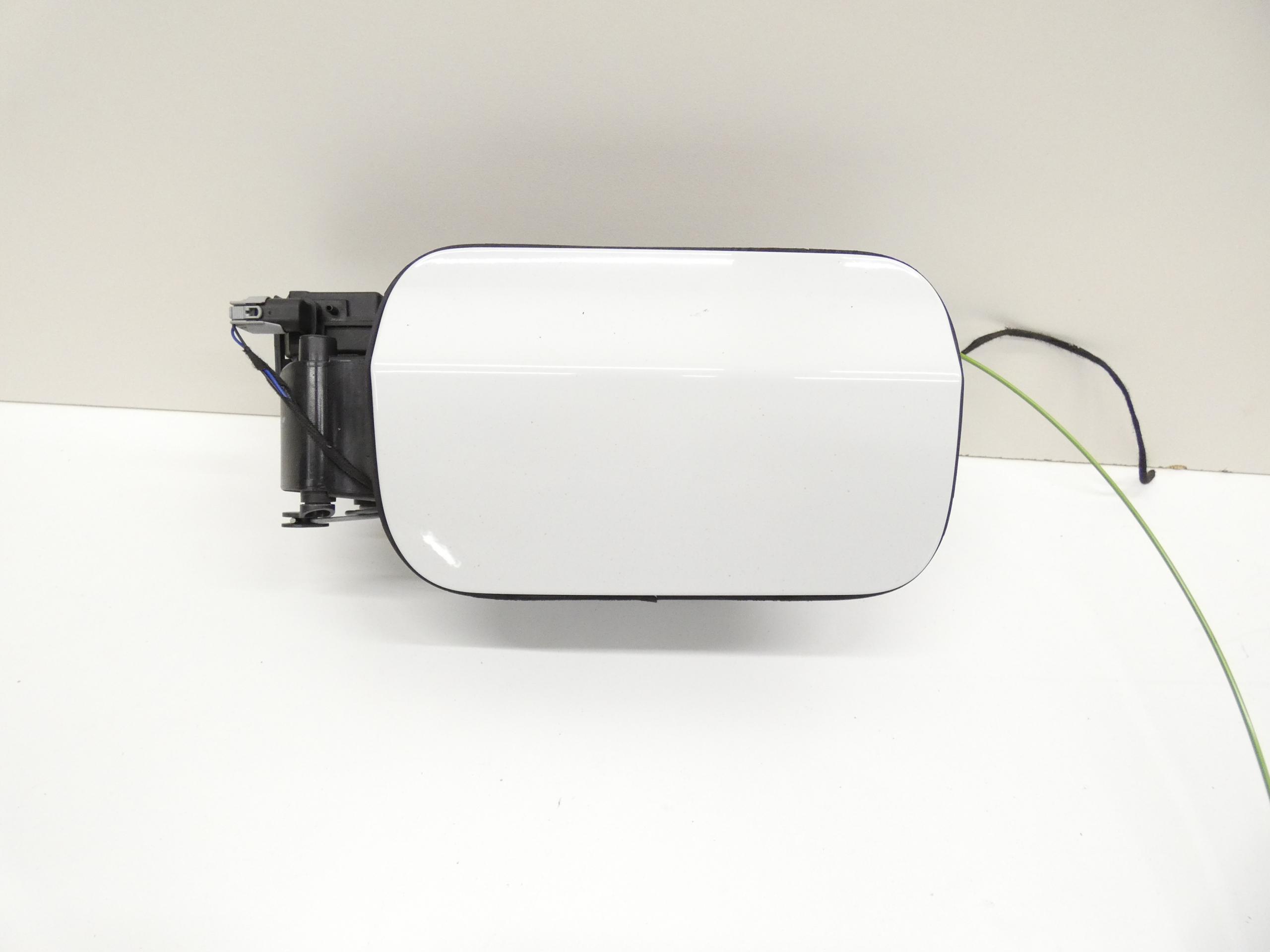 7238100 - BMW F30 F31 кришка паливного бака ALPINWEISS A300