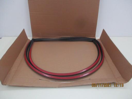 51337258329 - BMW F30 F31 M3 F80 уплотнение двери ПД