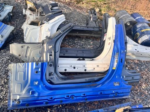 B45 - BMW F30 F31 порог стойка обшивка левая ESTORILBLAU