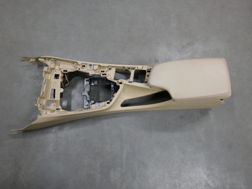 BMW F30 F32 F33 F34 центральний тунель консоль підлокітник Venetobeige Європа