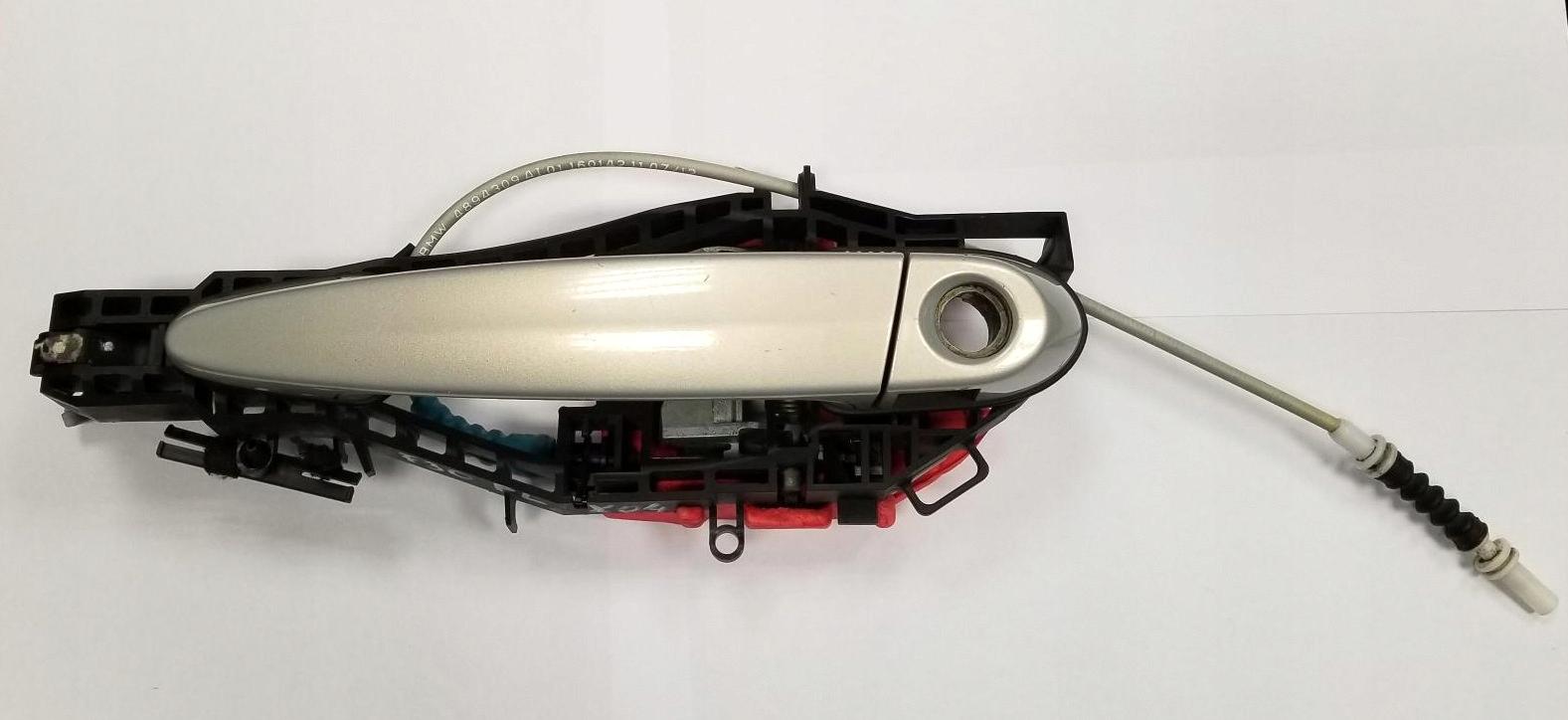 0445185 - BMW F30 F80 ручка кронштейн тяга левая передняя X04