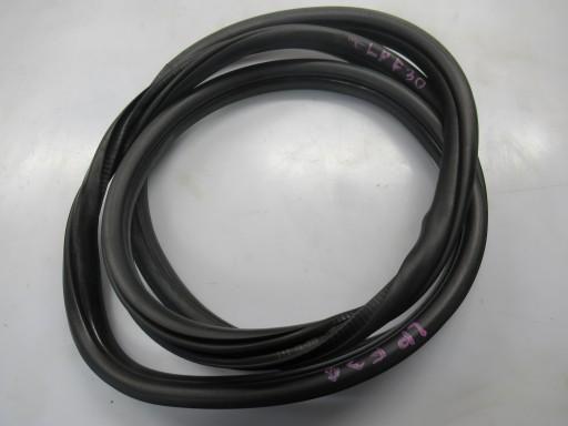 BMW F30 ущільнювач двері передній лівий